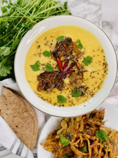 punjabi kadhi pakoras