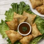 Minced beef samosa