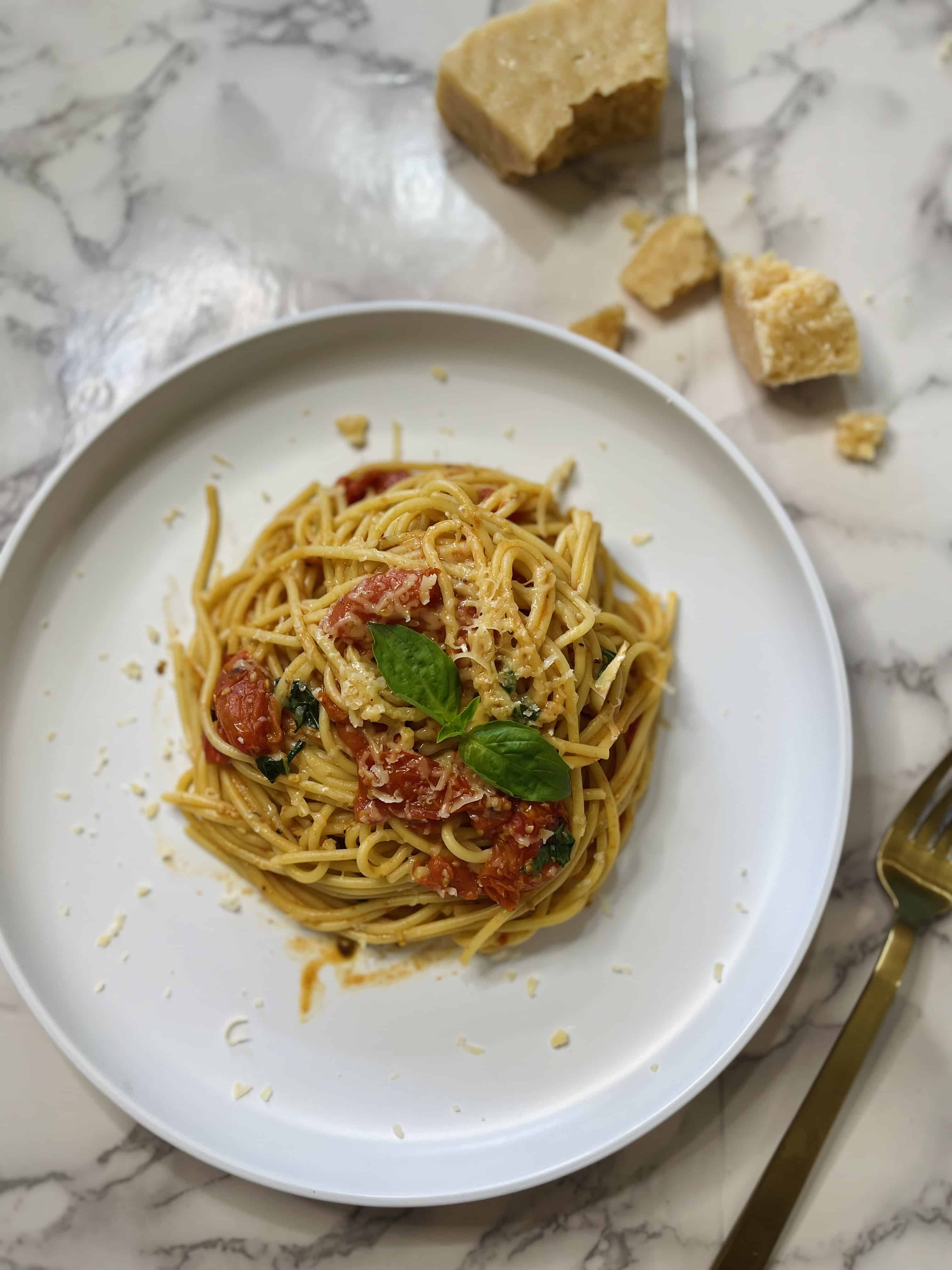 Pasta with Homemade Sauce (30 Min Recipe)