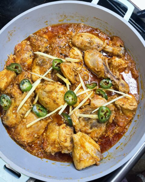 Restaurant-style chicken karahi