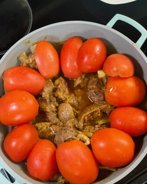 layer halved tomatoes