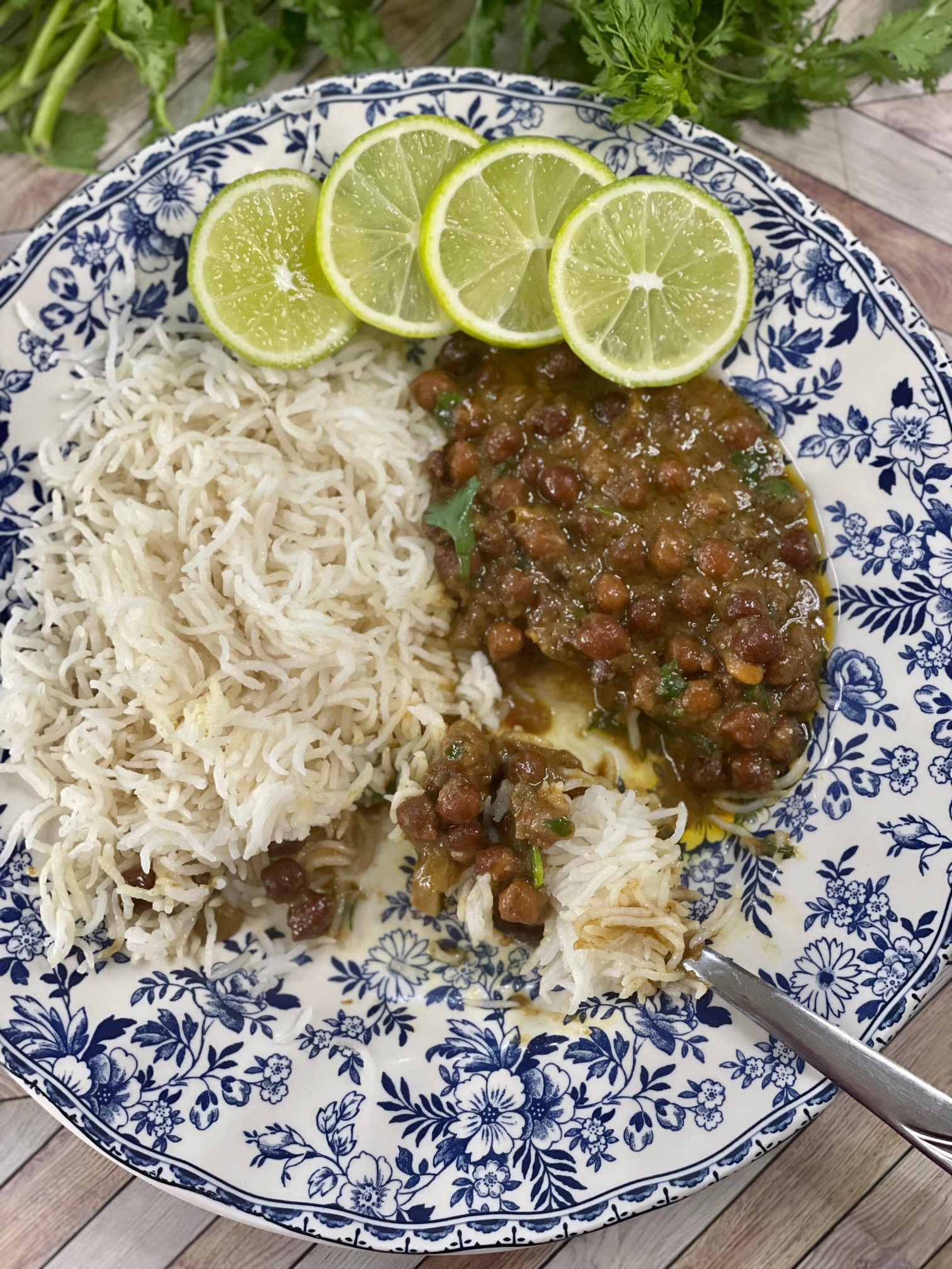 Kala Chana Masala (Vegetarian Chickpea Curry)