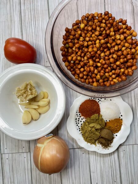 ingredients for kala chana masala