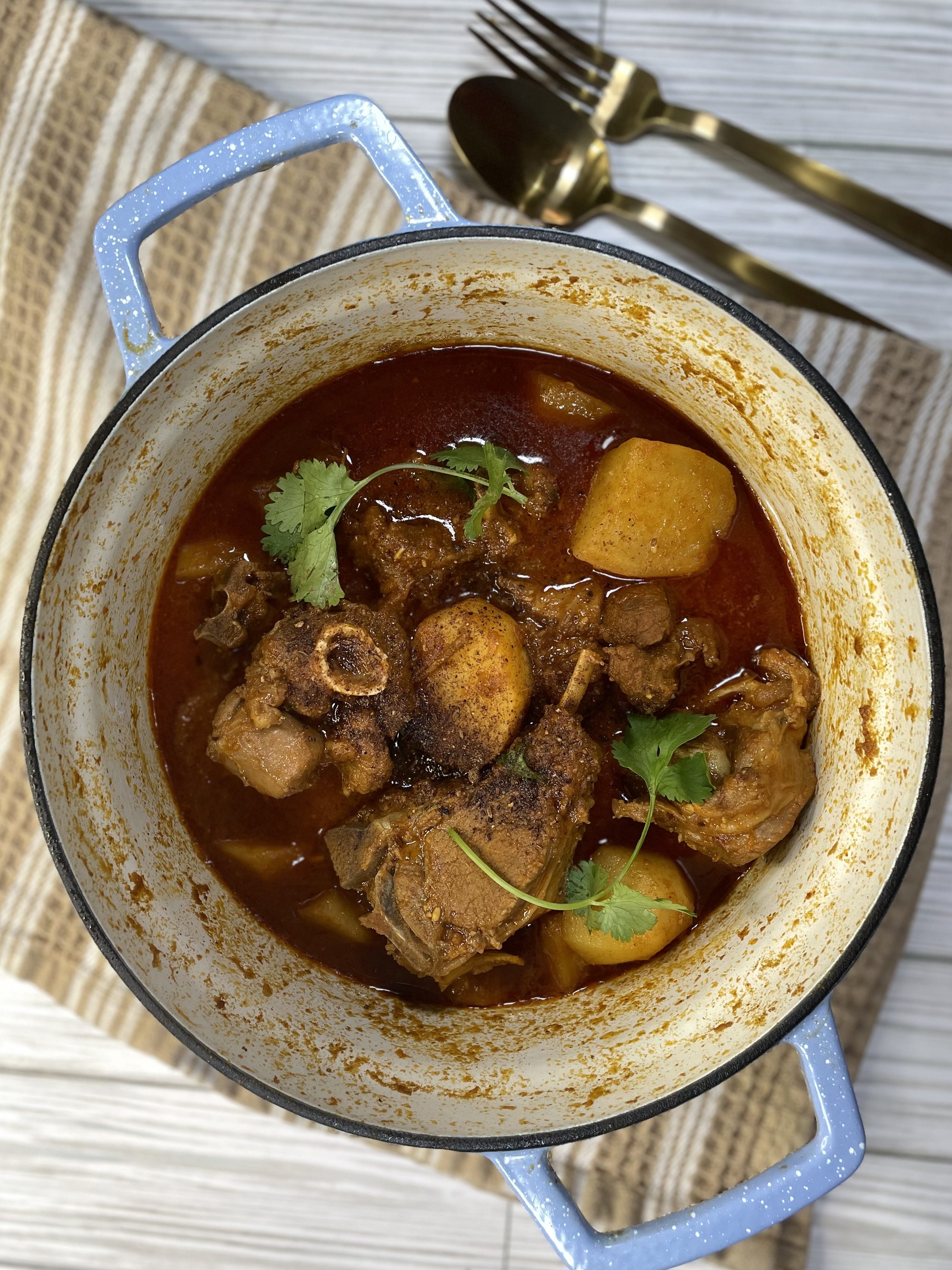 Aloo gosht 