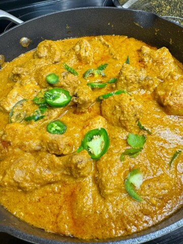makhmali chicken gravy