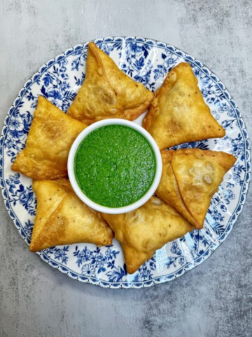Aloo samosa with homemade dough