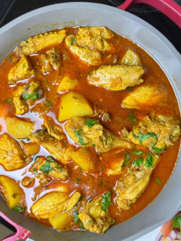 Chicken and potato soup in Pakistani style